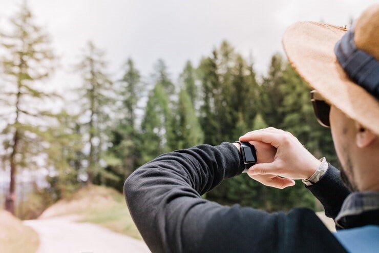 Trailblazing Tech: How AI and Smart Gear Are Revolutionizing Hiking - Light Hiking Gear