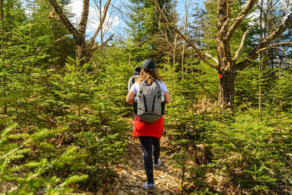 Front Storage, Faster Miles: Why Accessible Gear Placement Matters - Light Hiking Gear