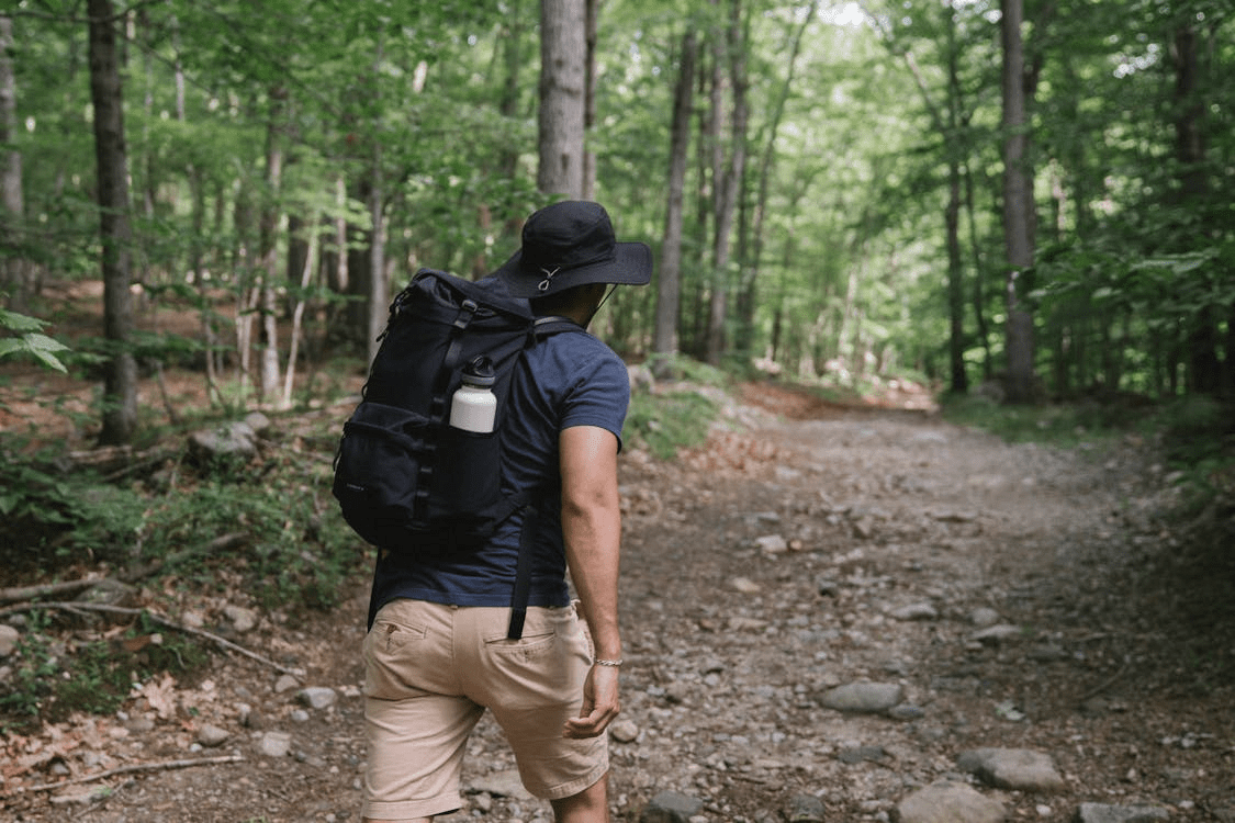 Hot Weather Hiking Without the Drag of Heavy Gear - Light Hiking Gear