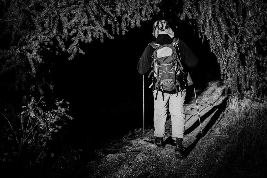 Night Hiking 101: How the Right Pack Makes Low-Light Trails Less Daunting - Light Hiking Gear